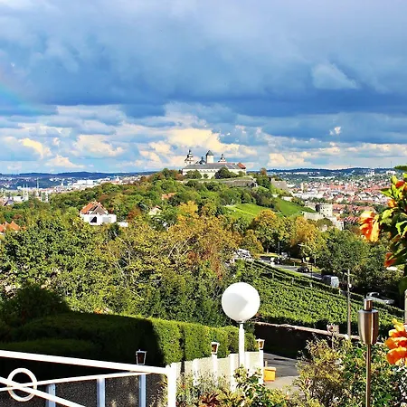 Wittelsbacher Hoeh 3* Würzburg