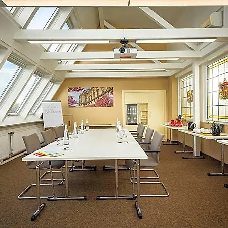 Wittelsbacher Hoeh 3* Würzburg