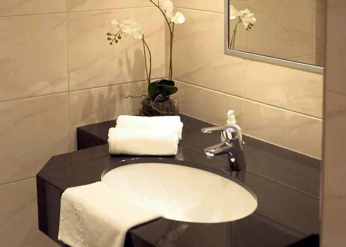 Wittelsbacher Hoeh Hotel 3*